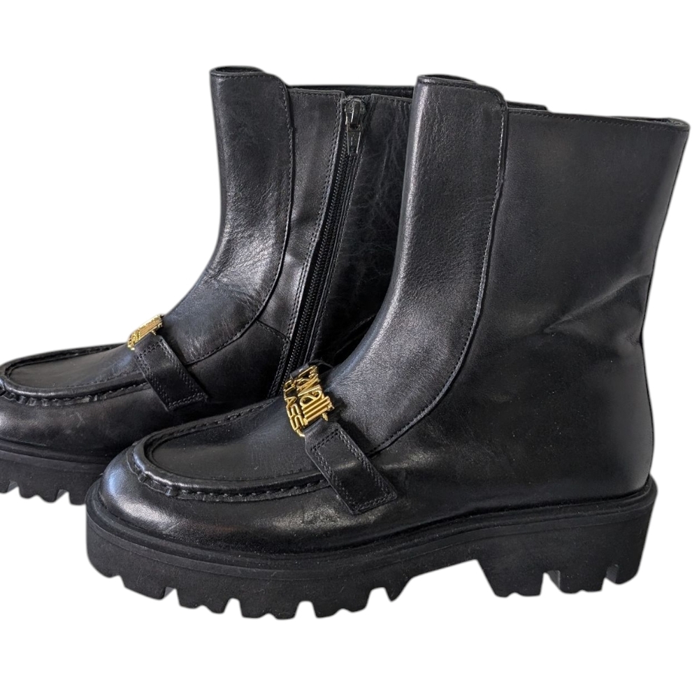 Cavalli Class Black Leather Cortina Platform Lug Boots...Size EU 38(US 7.5-8)